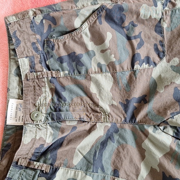 🪖 Sancturay Standard Surplus cropped capri camouflage BDU pants. Size 26. - Picture 3 of 15